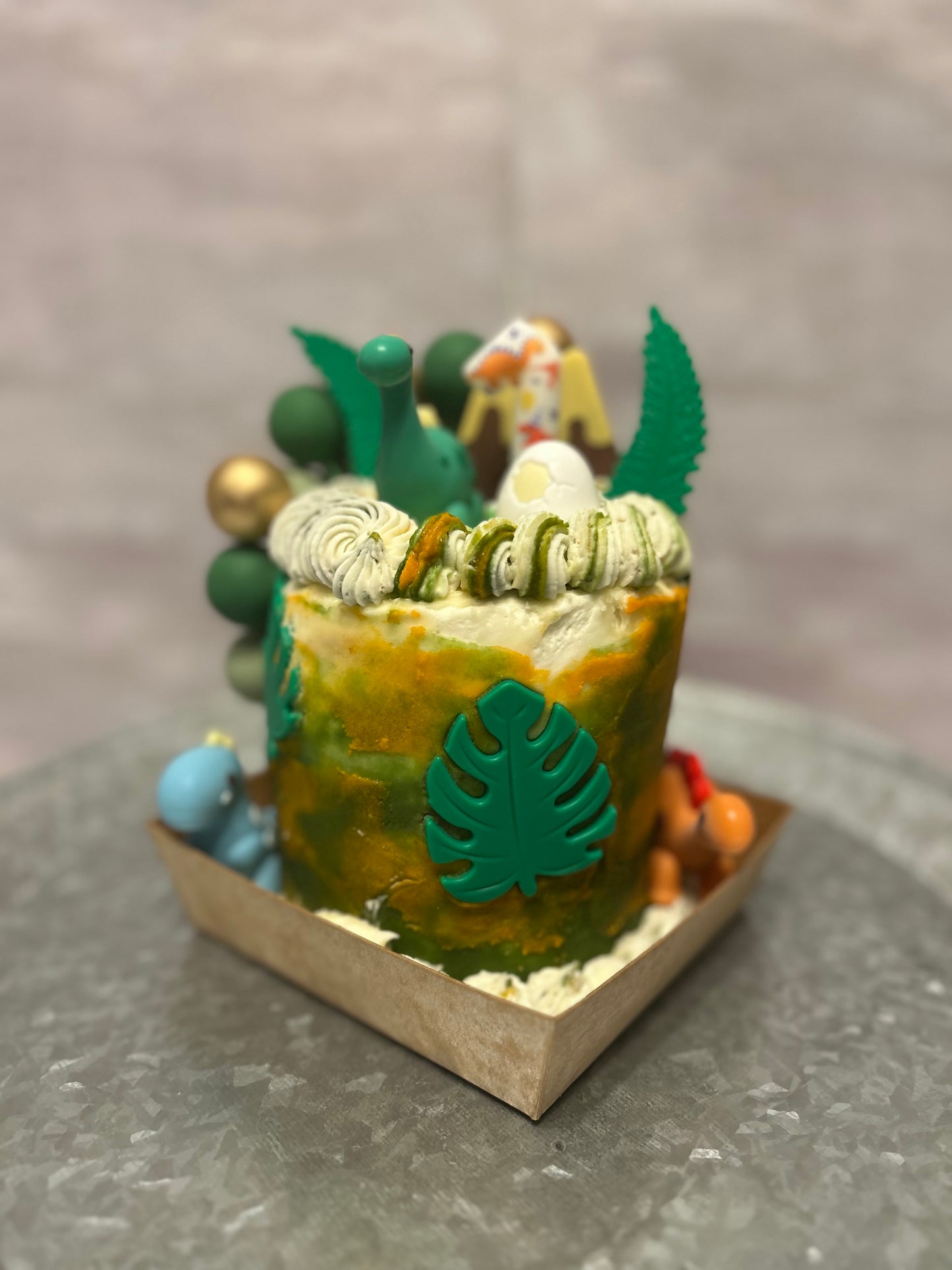 Dino Dream Mini Cake / 4-Inch Two-Layer Kids Cake