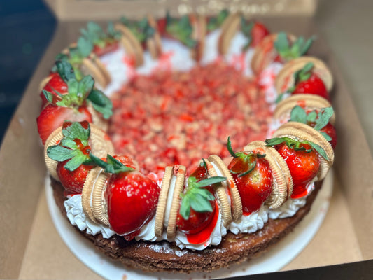 Strawberry Crunch Cheesecake