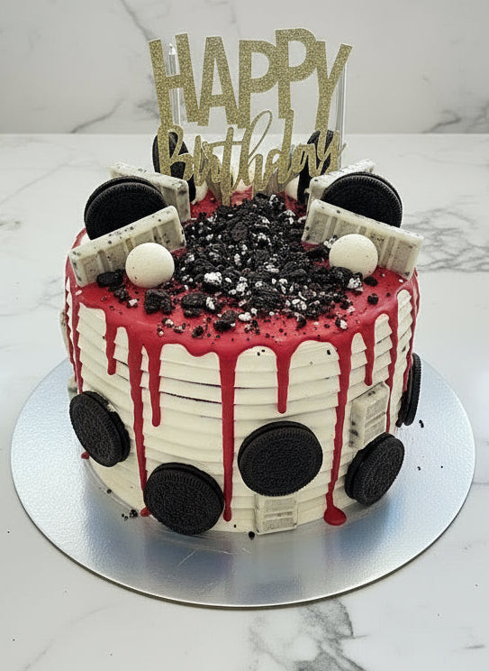 Red Velvet Cookies & Cream Cake 🍪❤️