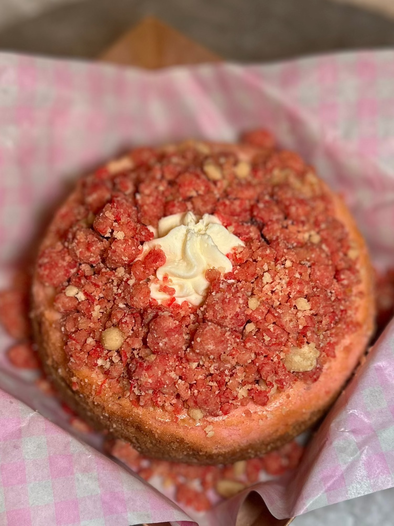 Extra Cookies Strawberry Cheesecake