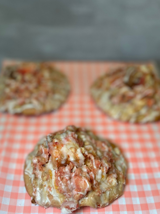 Banana Strawberry Crunch Cheesecake Cookies